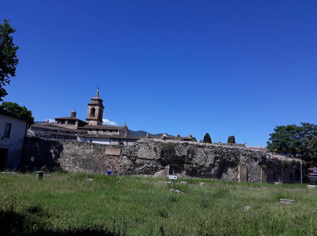 Отель Via Roma Терни Экстерьер фото