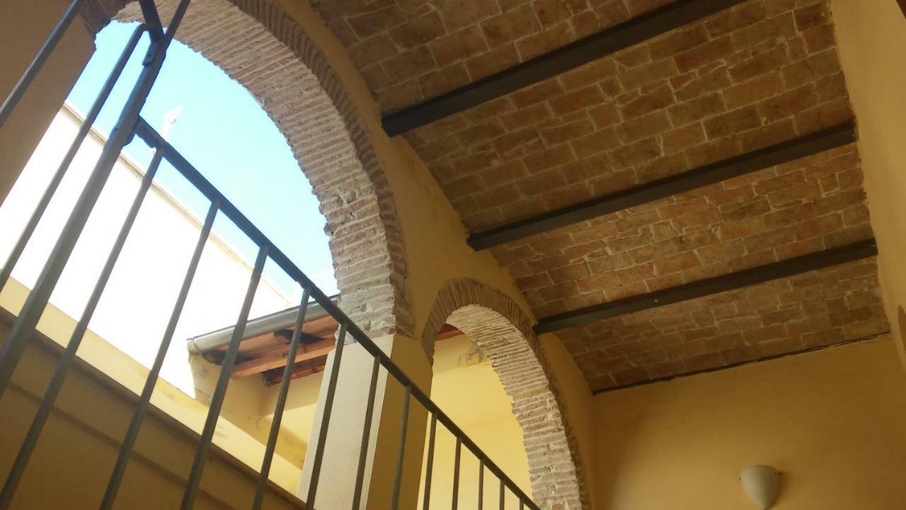 Отель Via Roma Терни Экстерьер фото